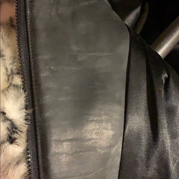 Faux White Tiger Fur Coat - Picture 6 of 6